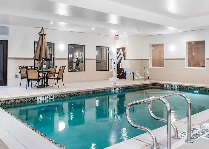 Hotel Comfort & South Pittsburgh